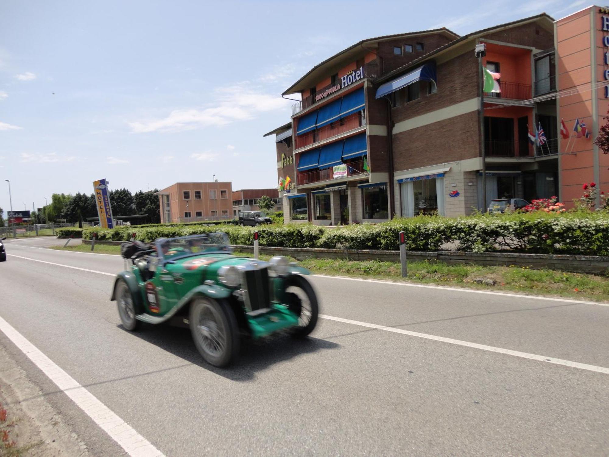 Hotel 1000 Miglia Monteroni dʼArbia Exterior foto