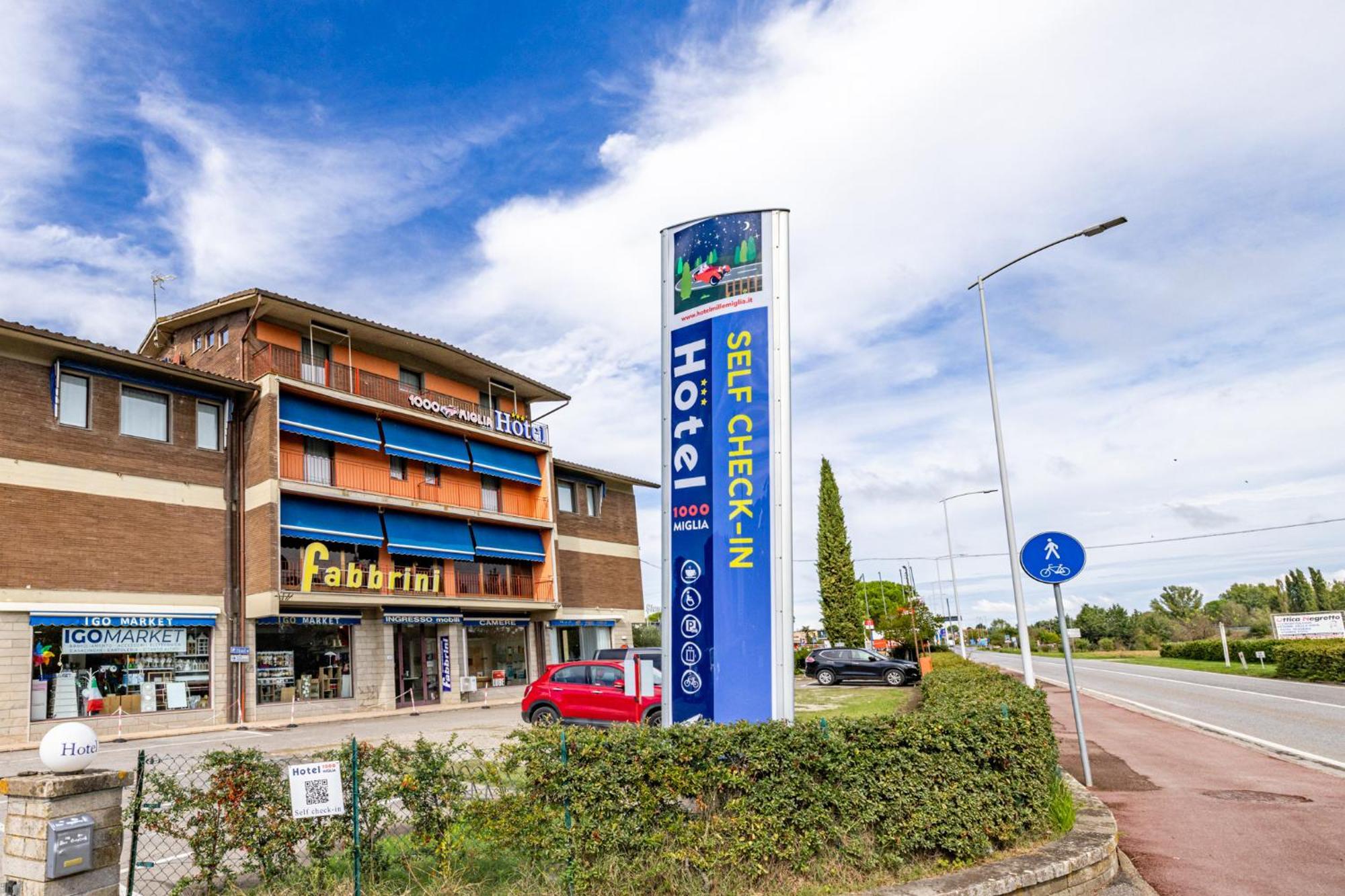 Hotel 1000 Miglia Monteroni dʼArbia Exterior foto