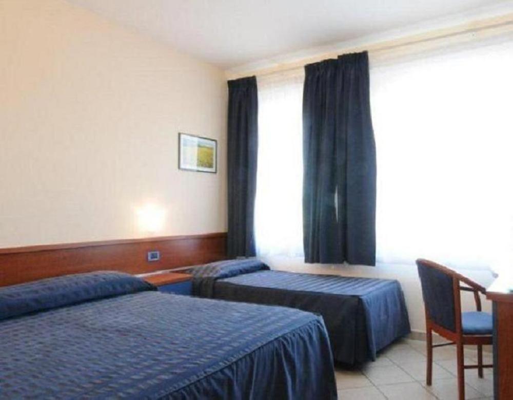 Hotel 1000 Miglia Monteroni dʼArbia Exterior foto