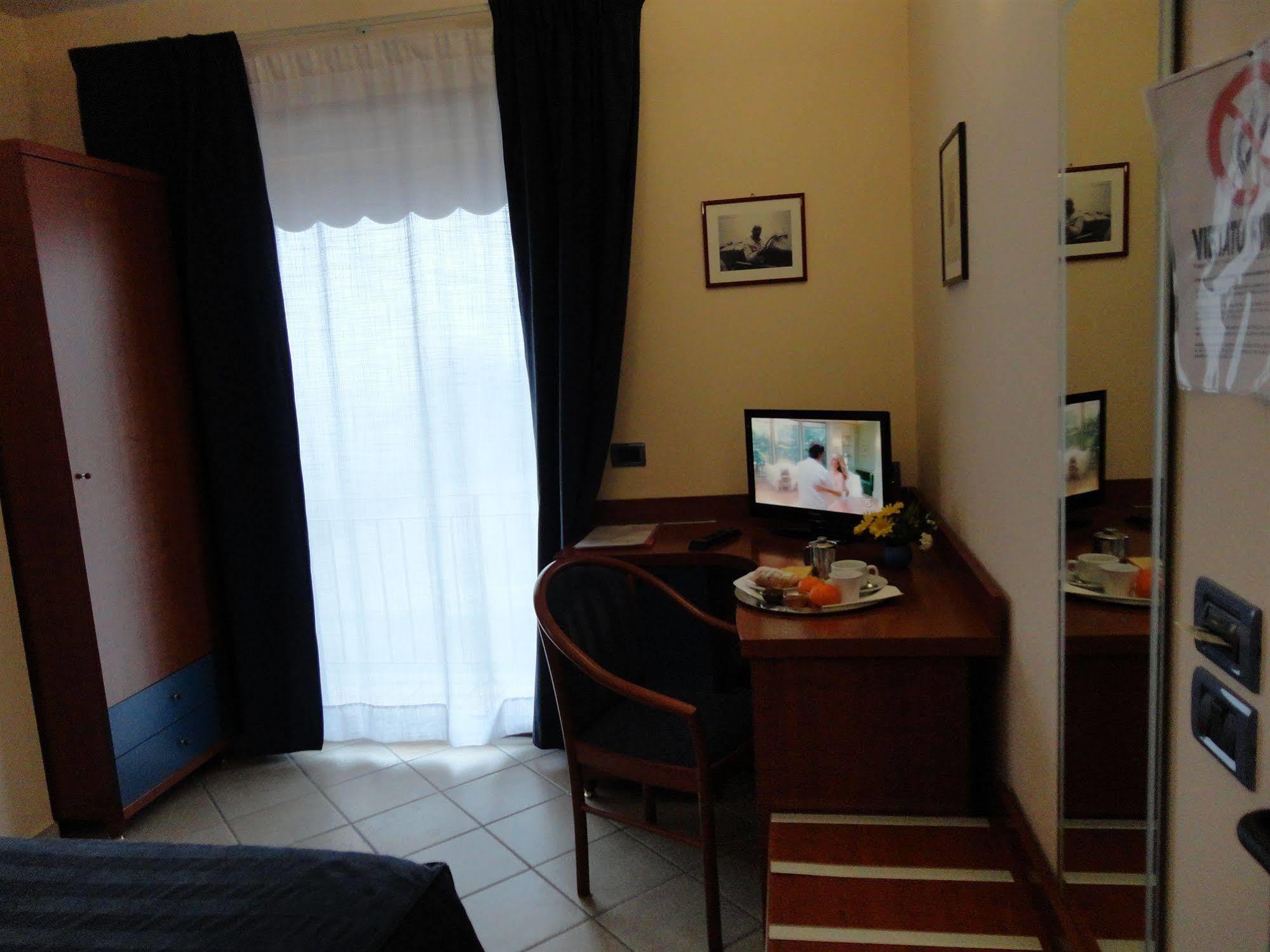Hotel 1000 Miglia Monteroni dʼArbia Exterior foto