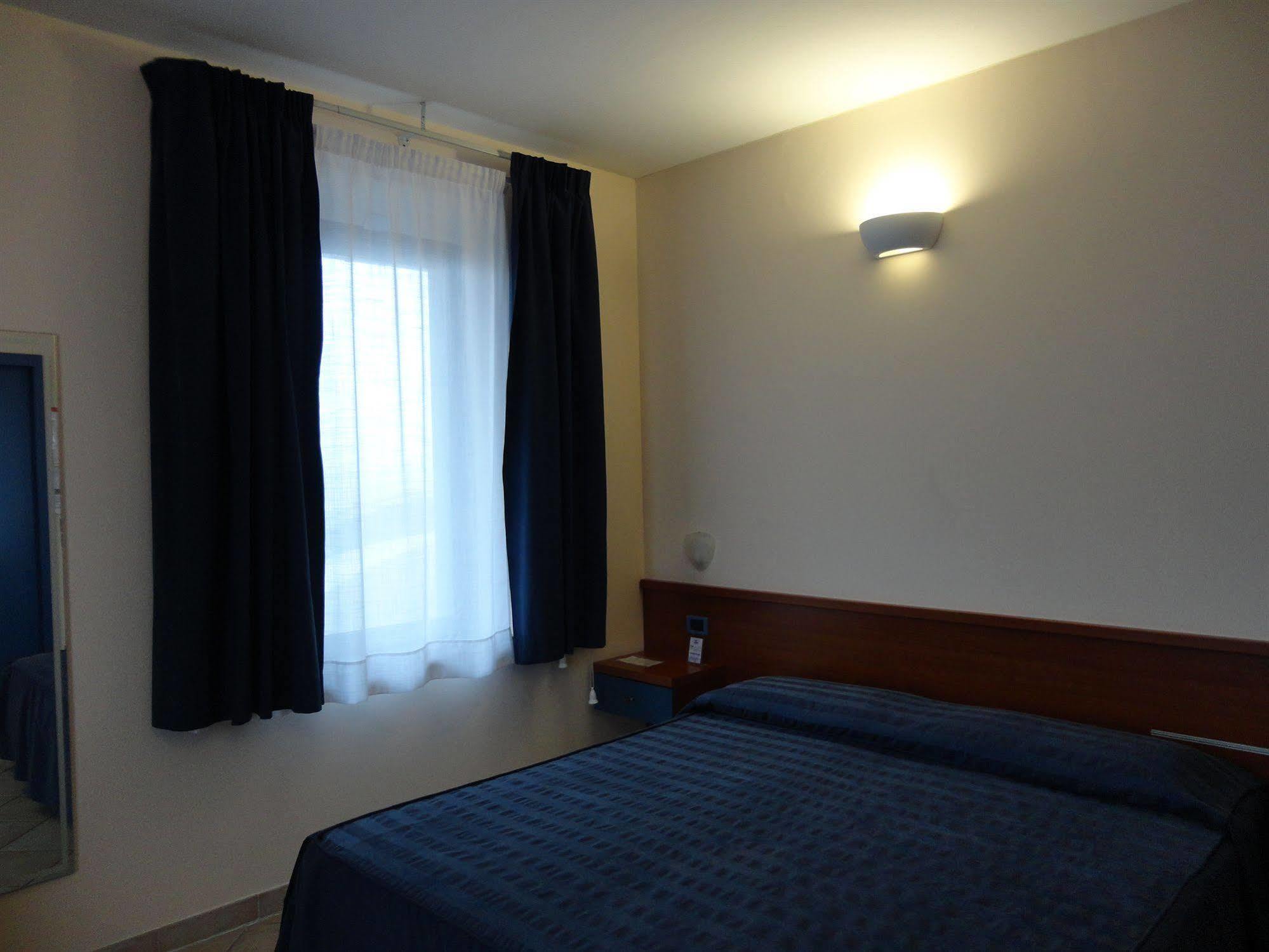 Hotel 1000 Miglia Monteroni dʼArbia Exterior foto
